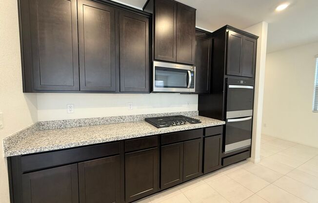 Modern Brand New Summerlin Home with 5 Bedrooms, Loft & Upgraded Finishes
