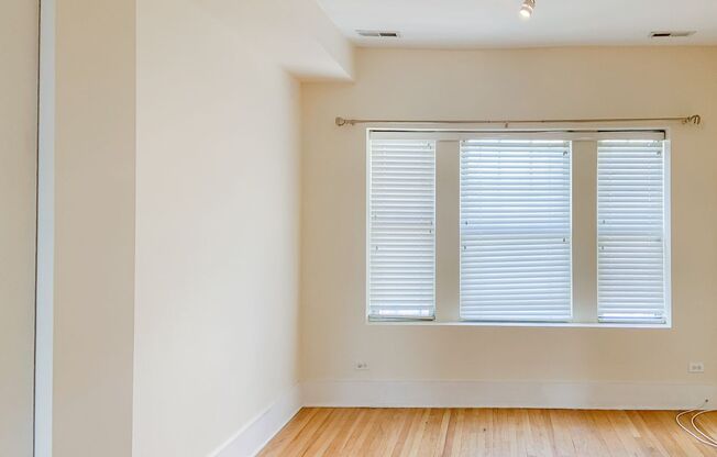 1 bed, 1 bath, 553 sqft, $2,175, Unit 3453-3
