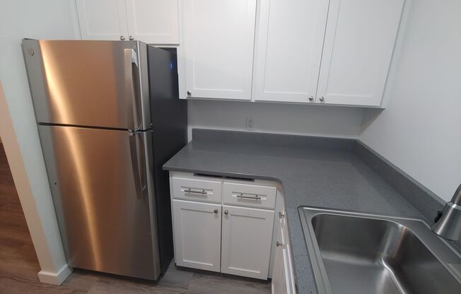 1 bed, 1 bath, 625 sqft, $1,040, Unit 10