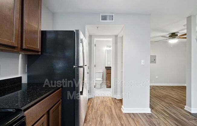 924 E. 51st Street