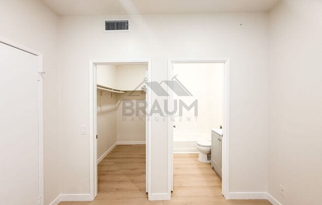 2 beds, 2 baths, 1,000 sqft, $2,450, Unit 215