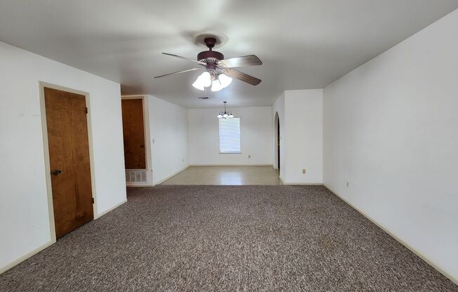 Walk to Torrey Park,  Live Minutes from Historic Gruene! 2/1/1 Duplex with Refrigerator Included / NBISD