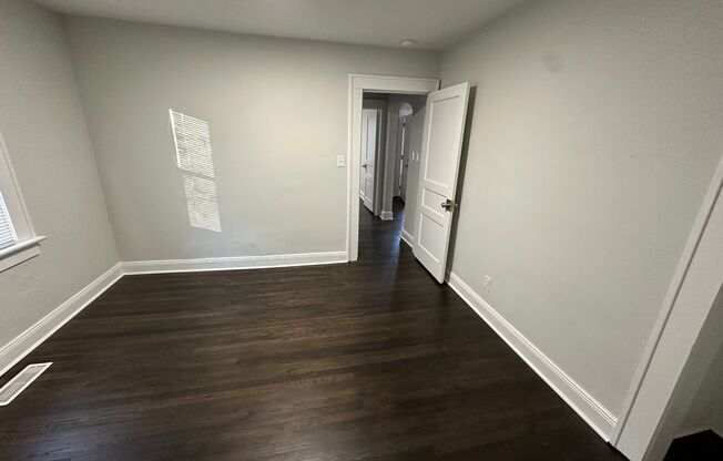 3 beds, 1 bath, $1,200