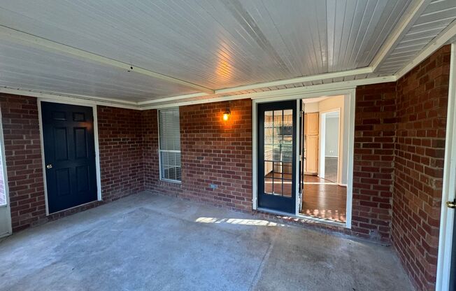 3 beds, 2 baths, $1,550