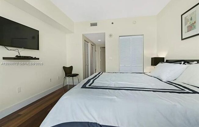 2 beds, 2.5 baths, $6,500, Unit # 3710