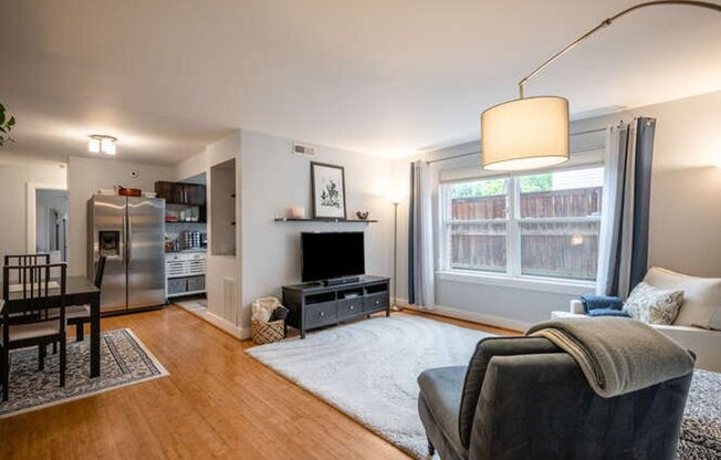 Beautiful 1 BR/1 BA Condo in Columbia Heights!