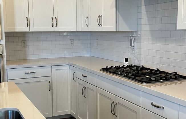 Modern 2-Story Home Built in 2023 – Move-In Ready!