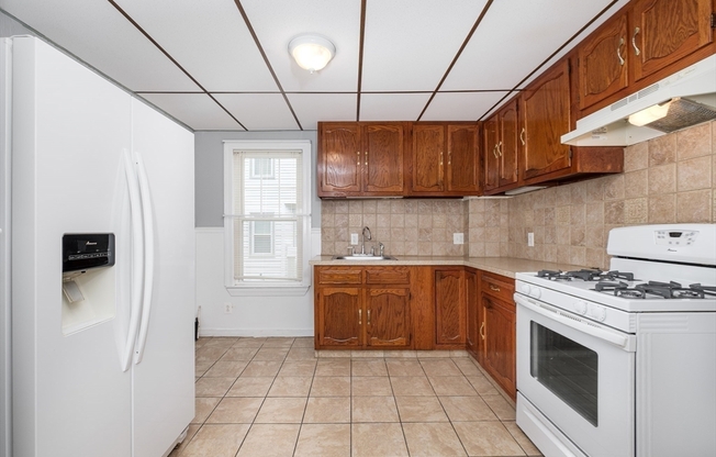 18 CHESTNUT ST