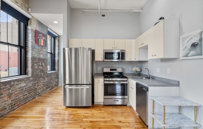 1 bed, 1 bath, 917 sqft, $3,000, Unit 200-1