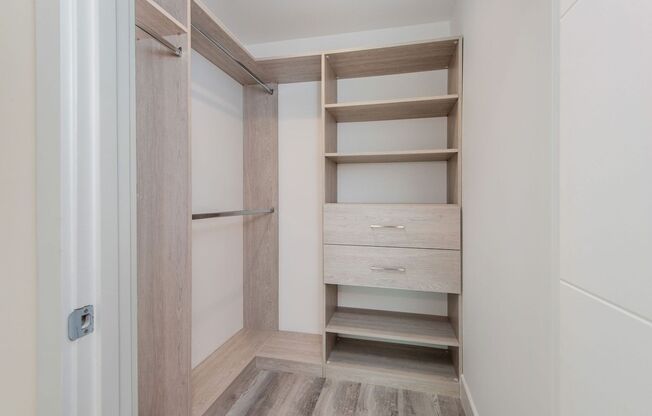 2 beds, 2 baths, 1,299 sqft, $4,250, Unit 204