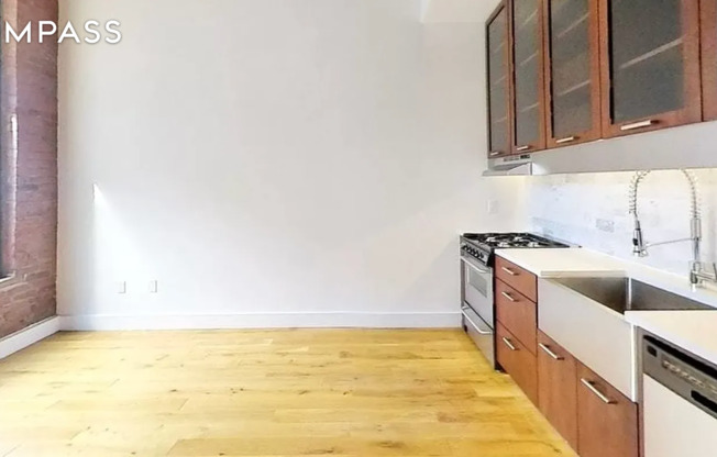139 N 10 ST
