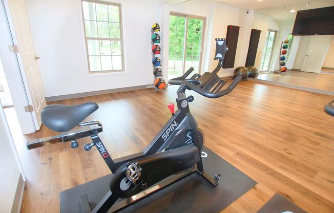 Studio, 1 bath, 500 sqft, $800, Unit H 215