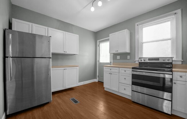 234-236 E Hudson St