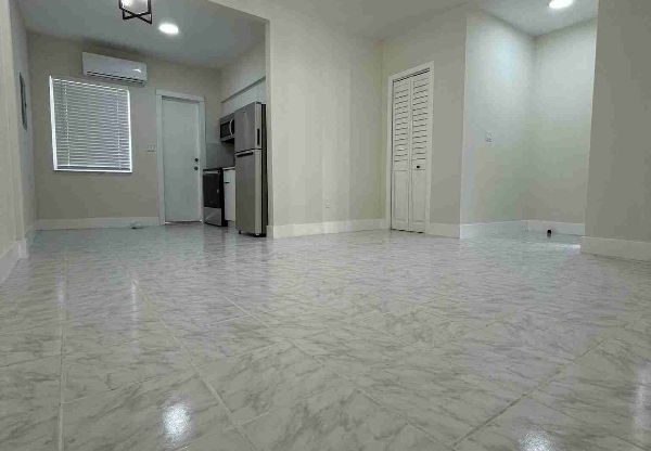 2489 SW 27 ST