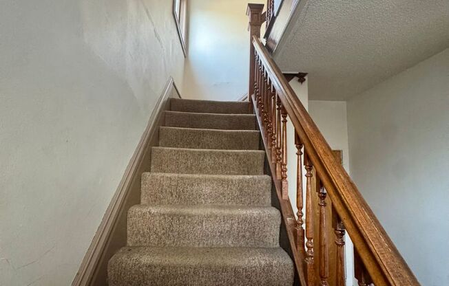 409 North Avenue Verona, PA, 15147 (Full Service)