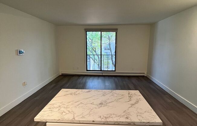 2 beds, 1.5 baths, 950 sqft, $1,545, Unit 312W