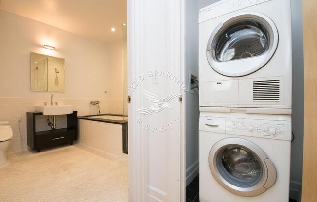 1 bed, 1 bath, 1,704 sqft, $5,895, Unit 17M