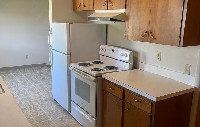 2 beds, 1 bath, $1,495