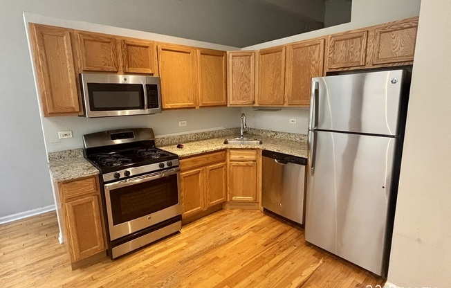 1834 Ridge Ave Unit #121