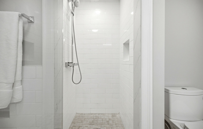 1 bed, 1.5 baths, 842 sqft, $3,975, Unit 303