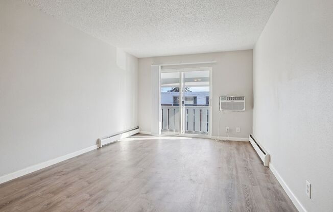 1 bed, 1 bath, 545 sqft, $925, Unit Unit 25