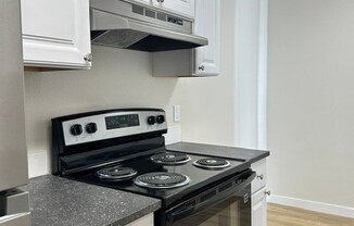 8714 35 AVE NE