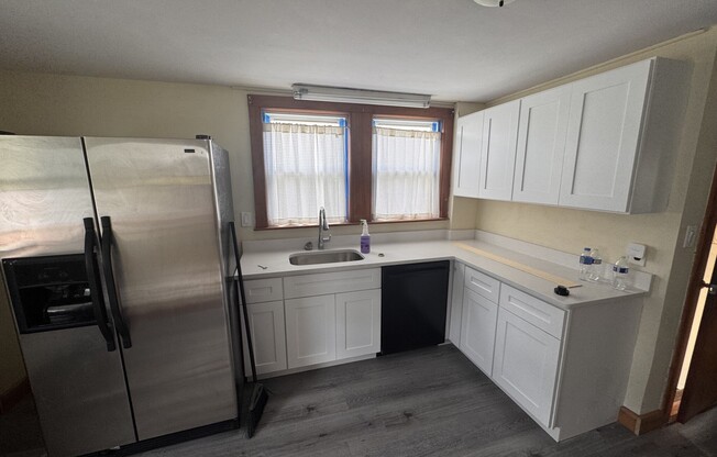126 BROMFIELD ST