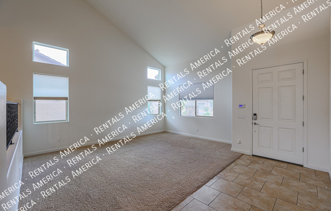 654 E SIPAPU DR