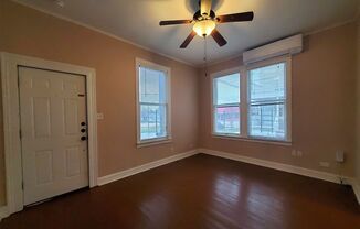 1 bed, 1 bath, 636 sqft, $950, Unit 2 (L)