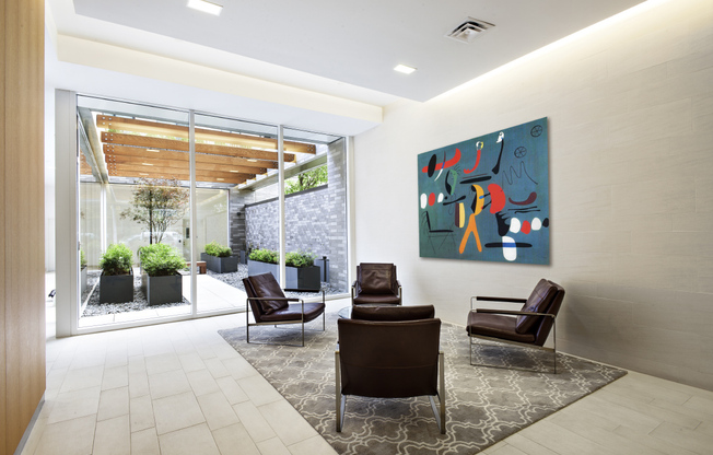 23 W 116 ST