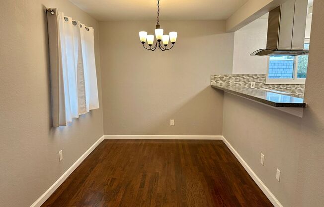 Sharp and Beautilful End Unit Condo in San Jose!