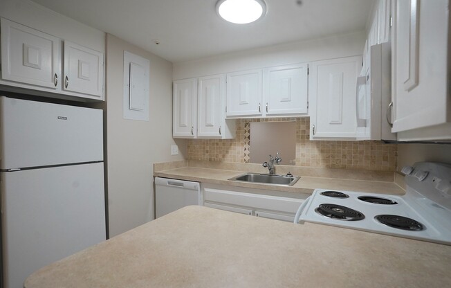 2 beds, 1 bath, 1,050 sqft, $2,500, Unit 2