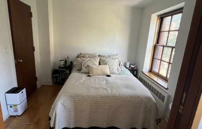 1 bed, 1 bath, $3,950, Unit 3F