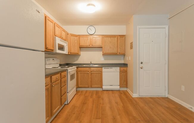 2 beds, 2 baths, 950 sqft, $2,995, Unit 201