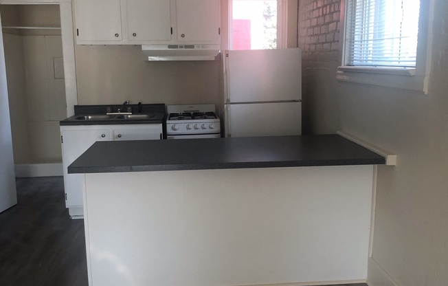 S0180 - Pettygrove Apartments