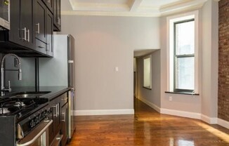 9 W 103 ST