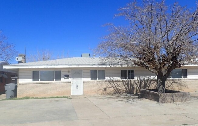 Spacious & Affordable Northeast Gem – Only $1,250/Month!
