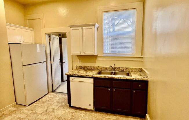 Webster St. Apts. (755-759)
