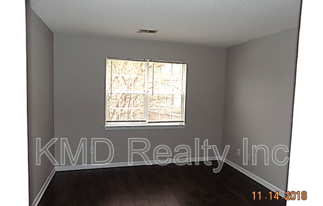 3 beds, 2 baths, $1,650