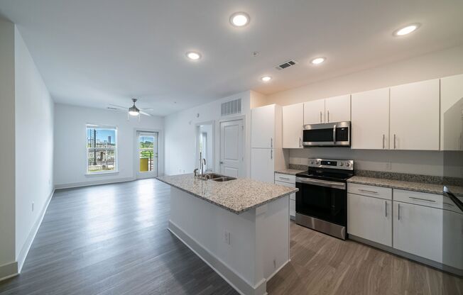 1 bed, 1 bath, 685 sqft, $1,395, Unit 205