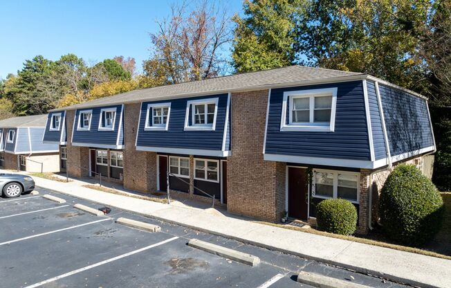 2 beds, 1.5 baths, 940 sqft, $1,250, Unit 8C