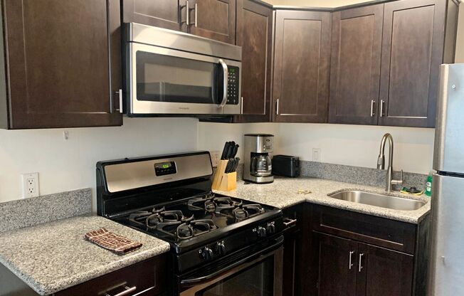 1 bed, 1 bath, 500 sqft, $1,895, Unit 209