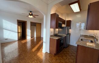 1 bed, 1 bath, 700 sqft, $1,985, Unit 429-402