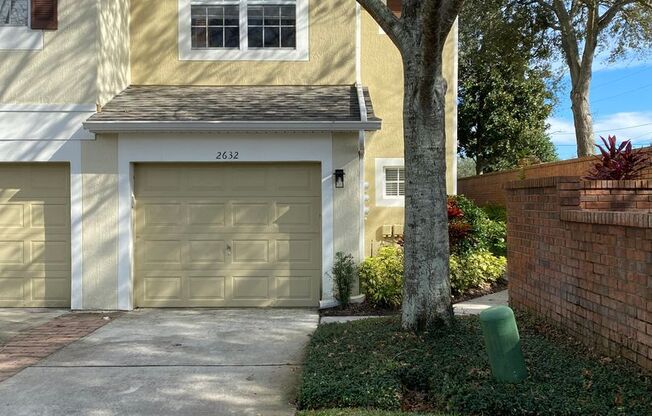 Fully Furnished Town House 3 Bedroom/2.5 Bathroom in Winter Park
