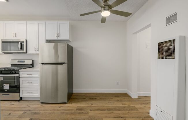 1 bed, 1 bath, 770 sqft, $2,095, Unit 18