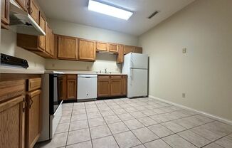 1 bed, 1 bath, $750, Unit APT 5C