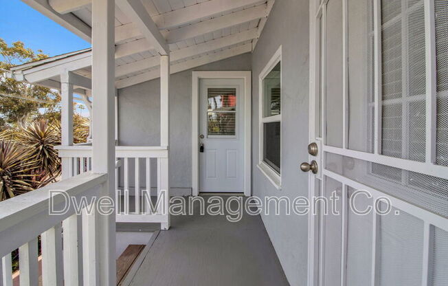 8075 LEMON AVE