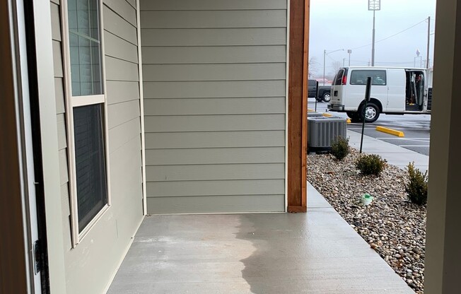 1 bed, 1 bath, 848 sqft, $775, Unit 04