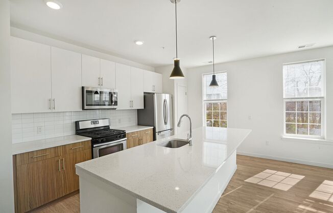 2 beds, 2 baths, 1,373 sqft, $3,375, Unit 322