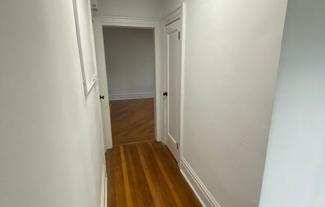 1 bed, 1 bath, 700 sqft, $2,282, Unit A03